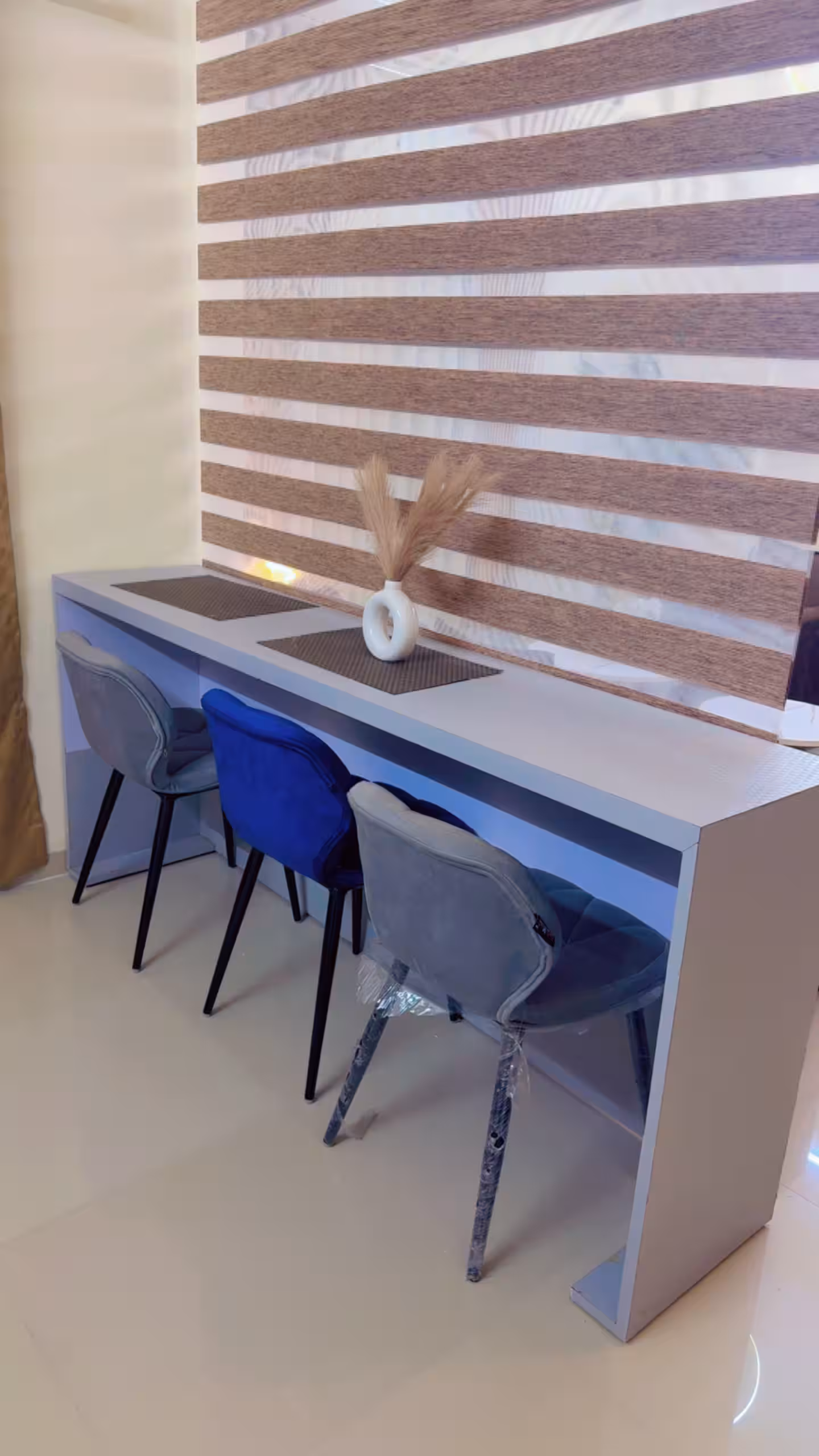 3 bhk luxury 4 AC flat near Max hospital Vaishali — view 18